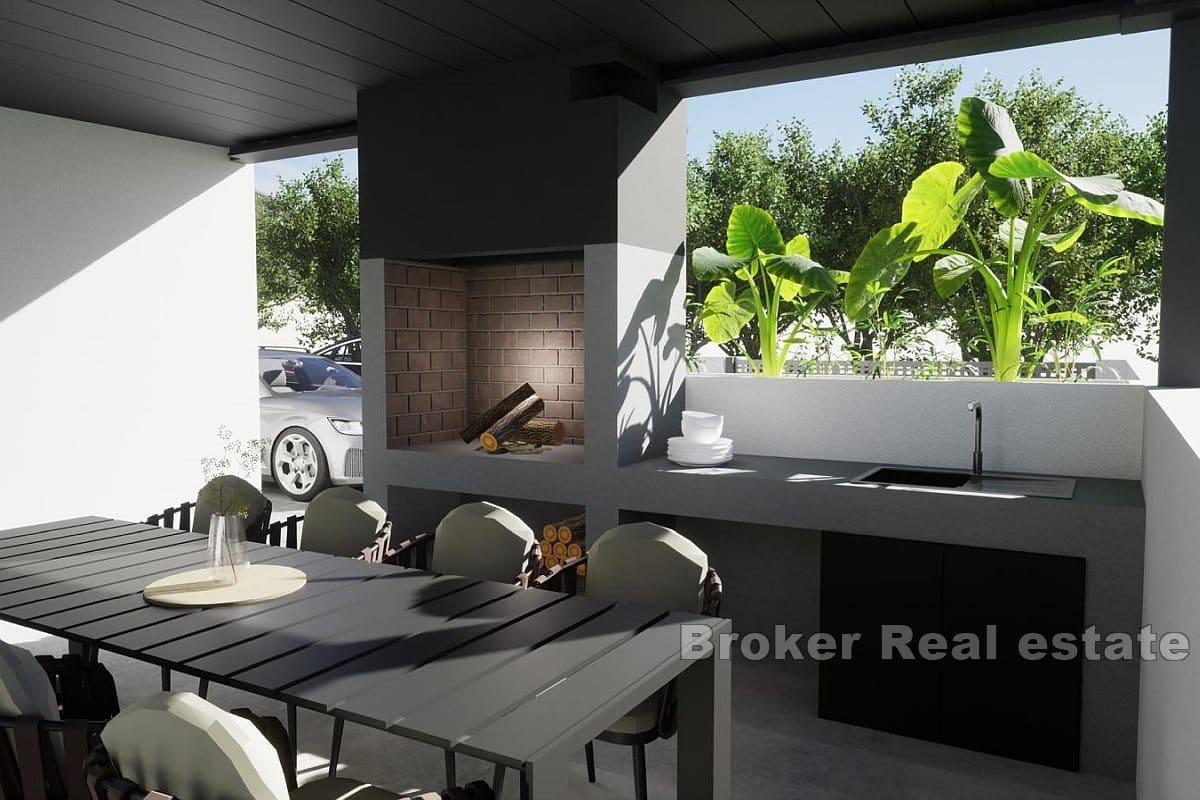 Villa in costruzione vicino al mare e alla spiaggia