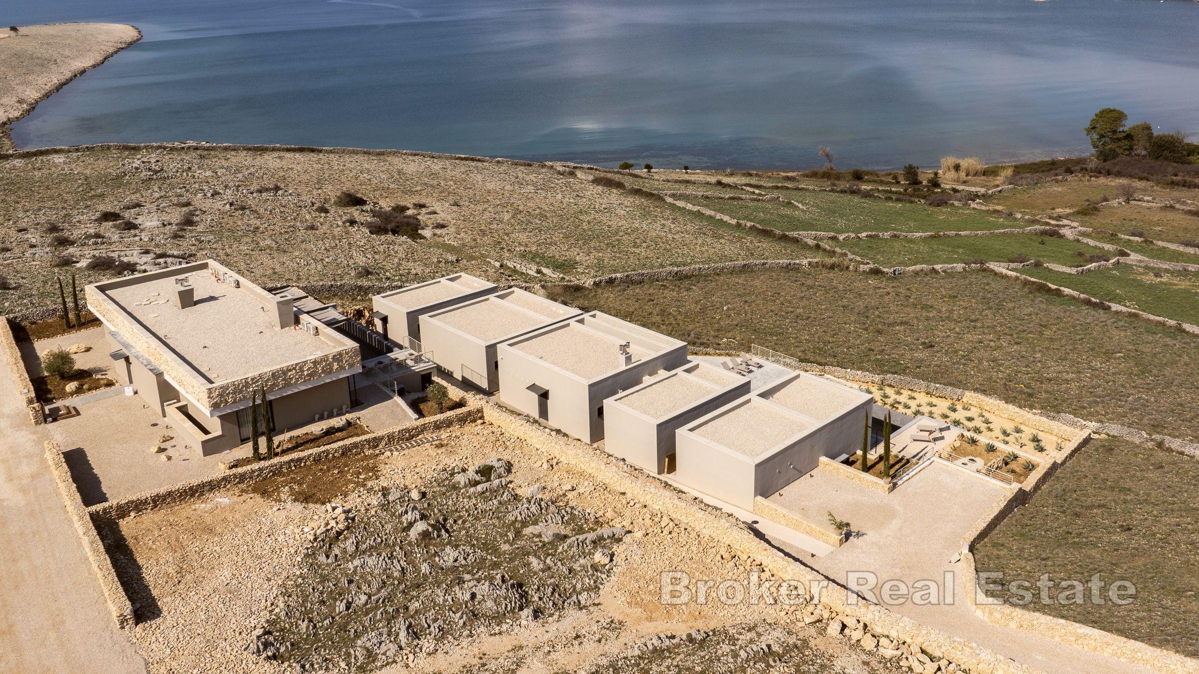 Villa avec vue mer et piscine dans une nature intacte
