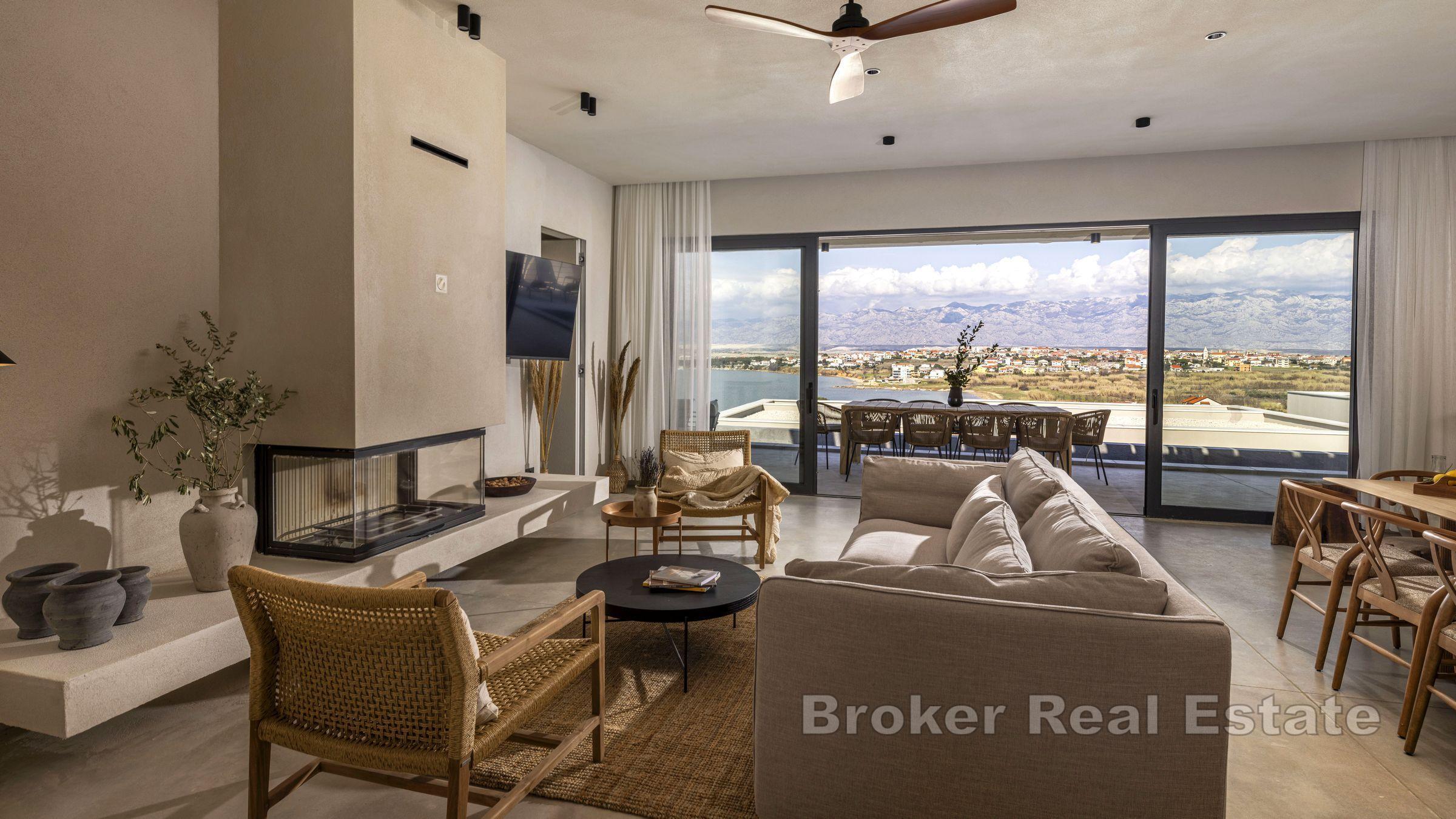 Villa avec vue mer et piscine dans une nature intacte