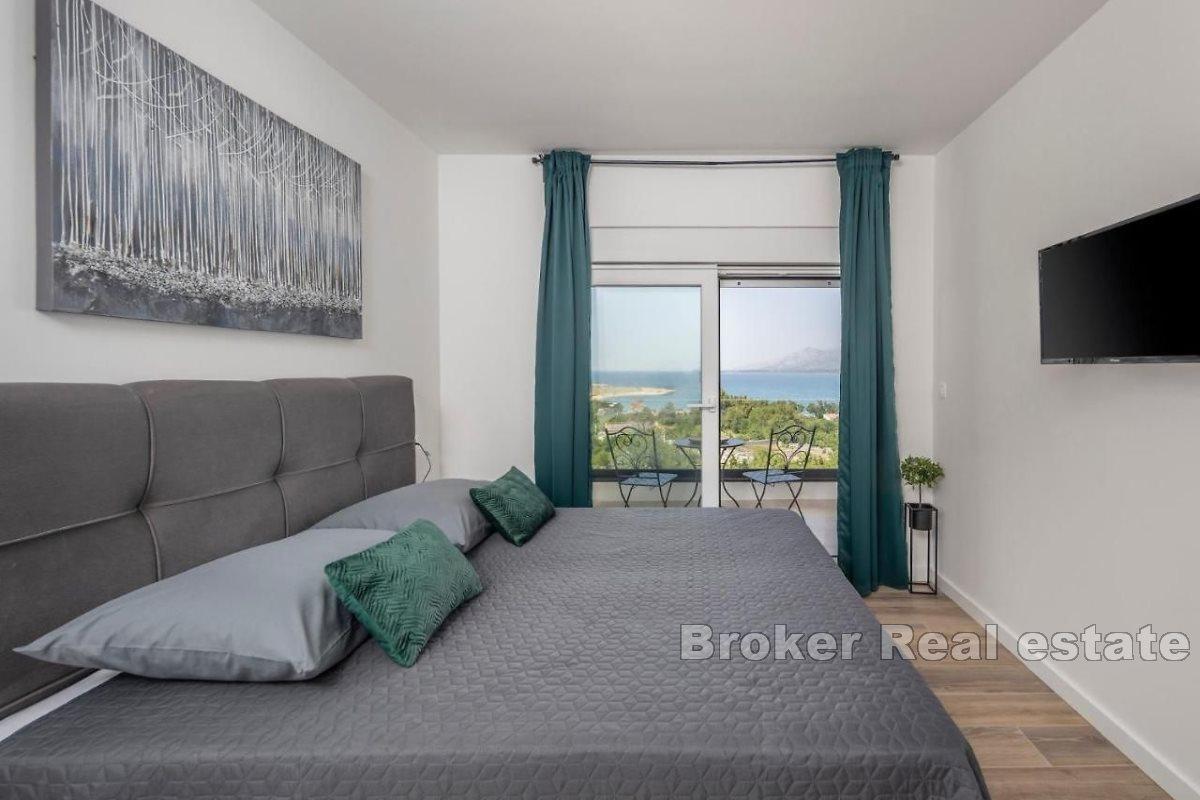 Nowoczesny dom z dwoma apartamentami blisko morza