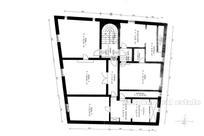 Набережная квартира в центре, на продажу