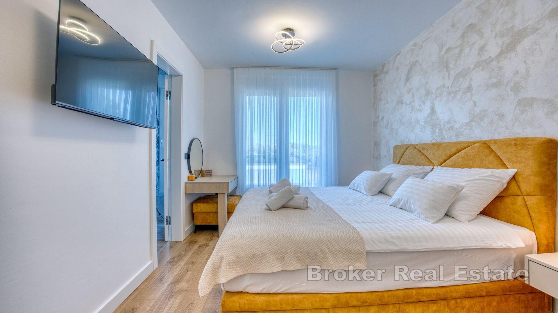 Villa moderne dans un endroit calme près de la mer