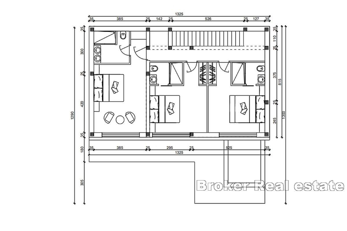Villa with pool near the sea