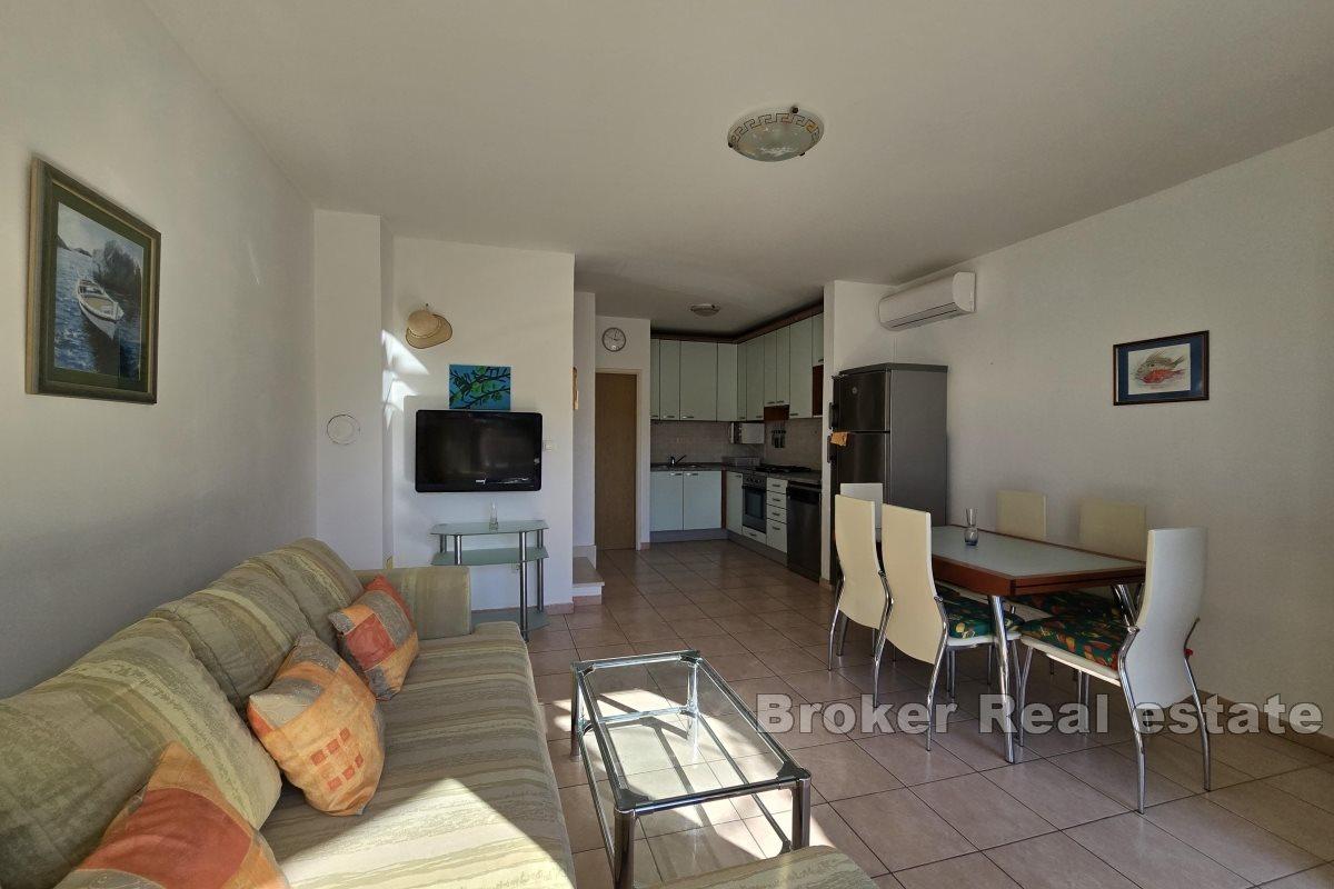 Dům v první řadě k moři se dvěma apartmány