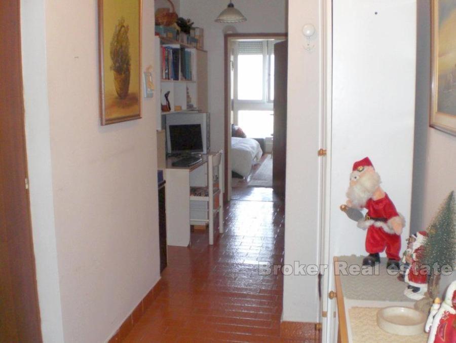 Komfortowy apartament z dwoma sypialniami, na sprzedaż