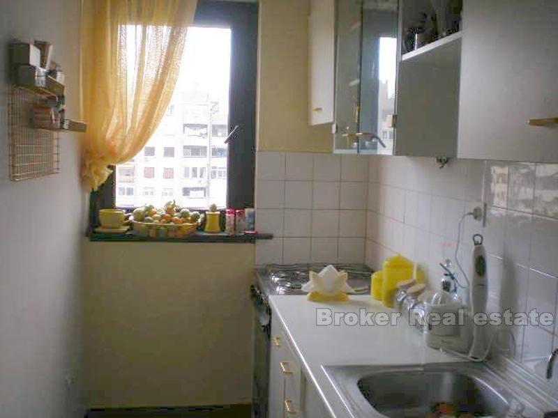 Apartament z trzema sypialniami, powiat Pujanke, na sprzedaż