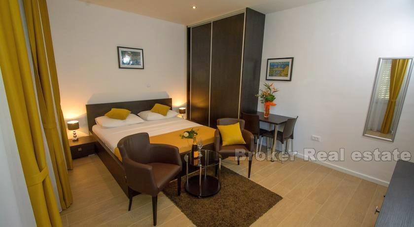Četiri studio apartmana u centru