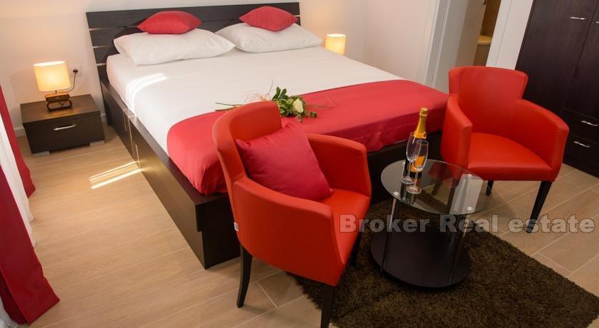 Fire studioleiligheter i sentrum