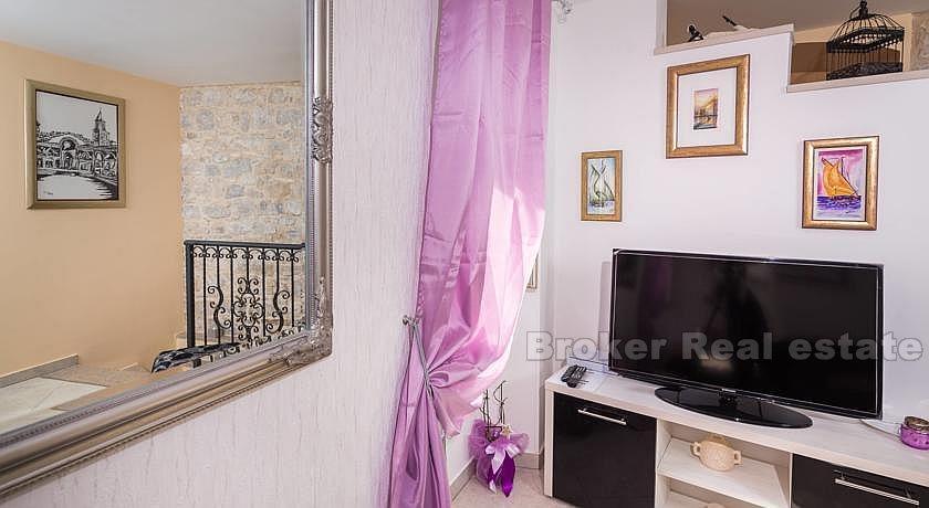 Nowoczesny apartament z jedną sypialnią w centrum, na sprzedaż
