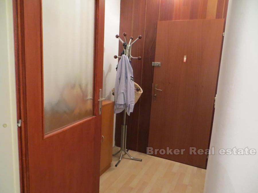 Ett roms leilighet med flott beliggenhet