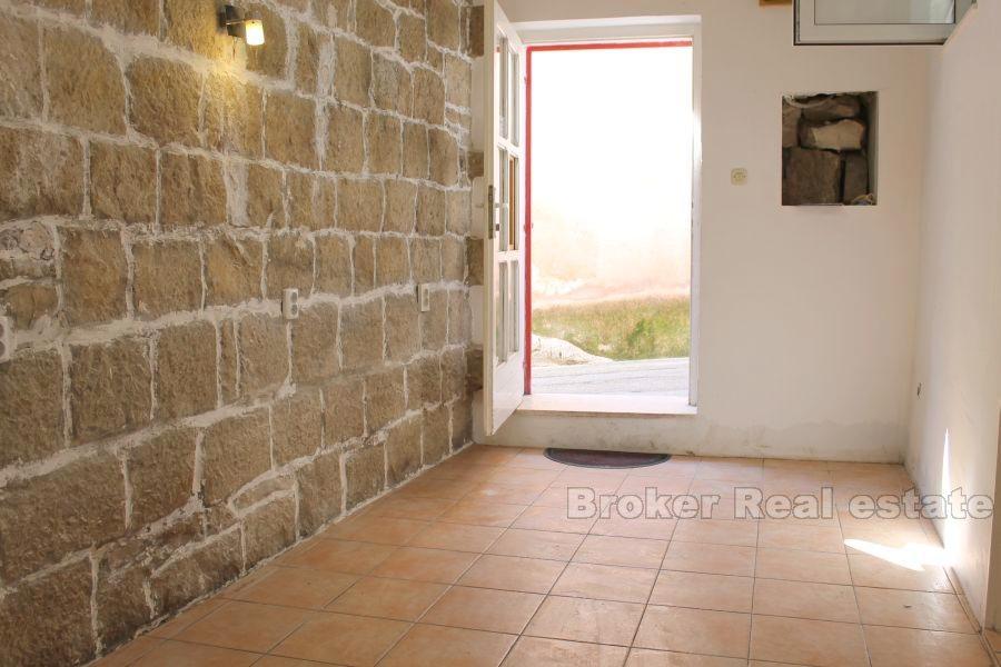 Office space on a great location, for rent