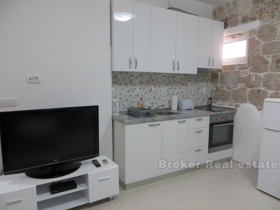 Odnowiony apartament z jedną sypialnią, na sprzedaż