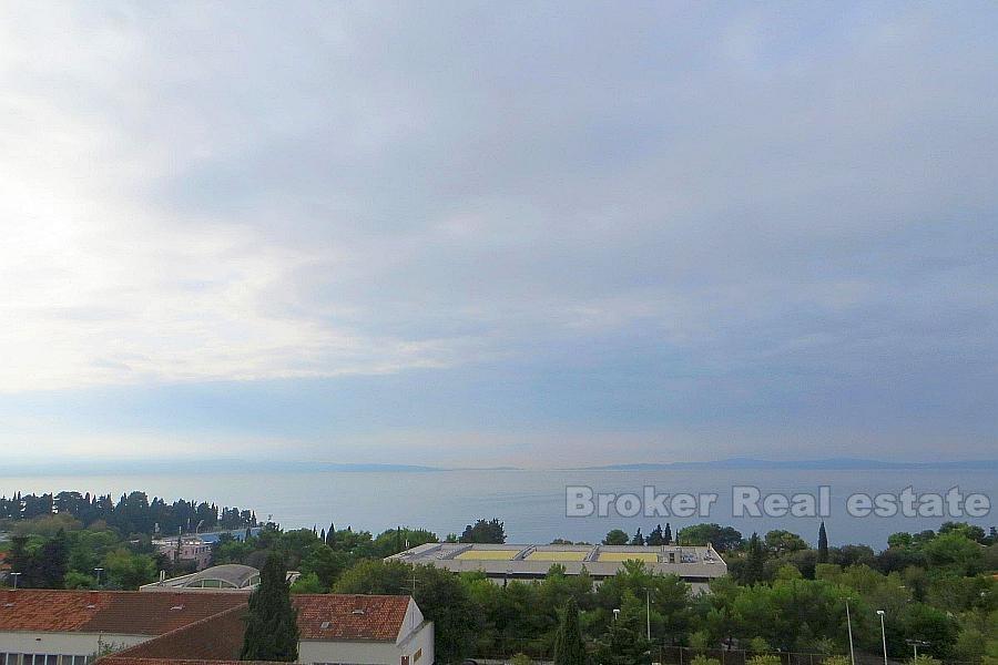 Meje, Comfortable three bedroom apartment, for sale