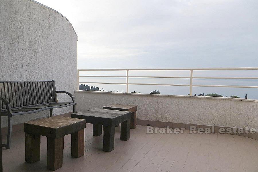 Meje, Comfortable three bedroom apartment, for sale
