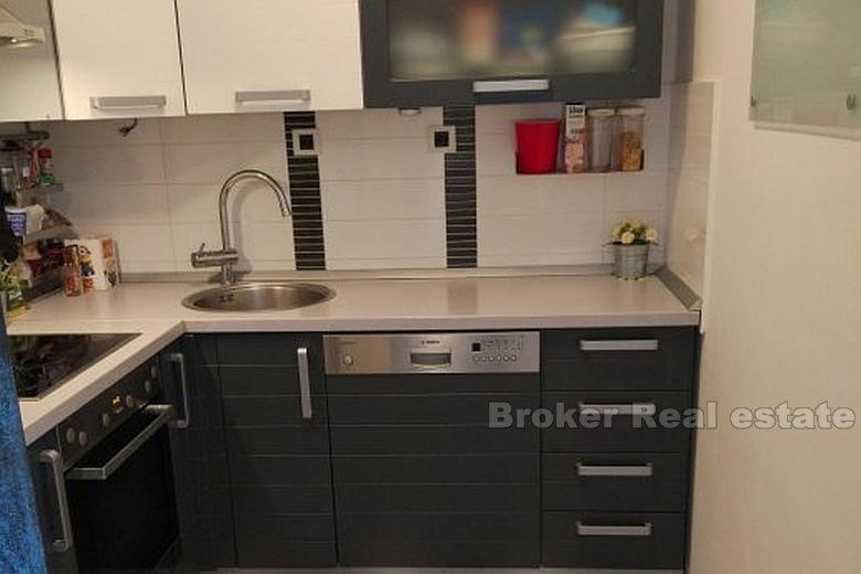 Vakker ett roms leilighet, distrikt Trstenik