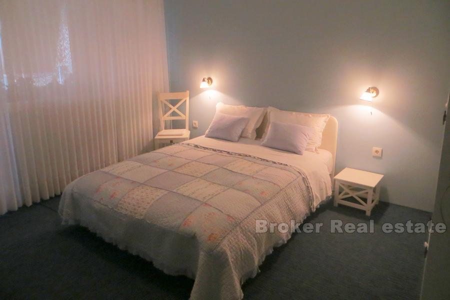 Całkowicie wyremontowany apartament w centrum miasta