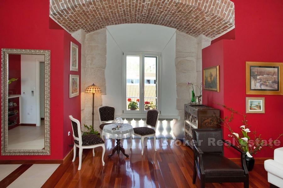 Apartament w Pałacu Dioklecjana, na sprzedaż