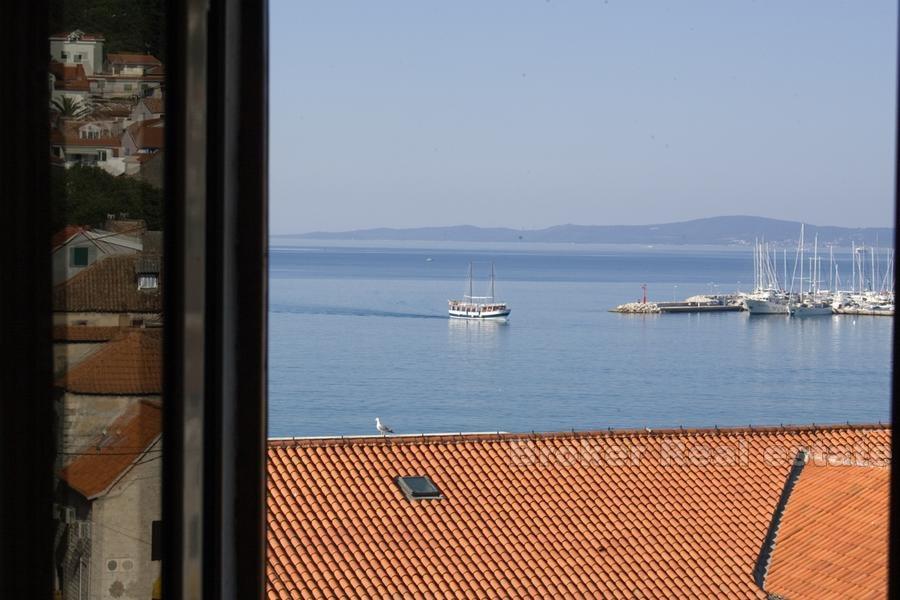 Appartement sur le côté ouest du front de mer, à vendre