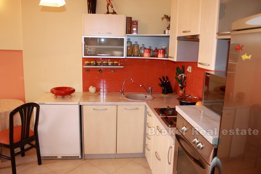 Appartement sur le côté ouest du front de mer, à vendre