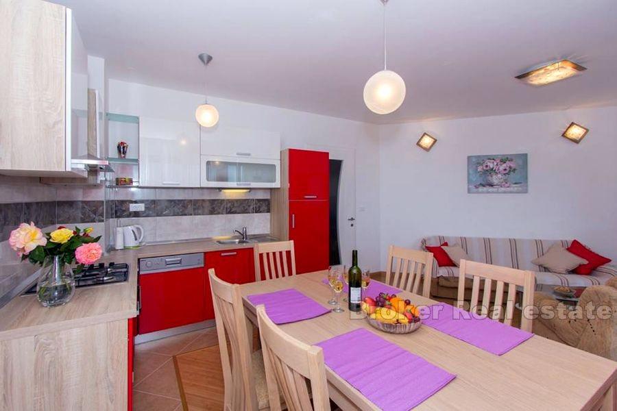 Appartement trois chambres, quartier Znjan, à louer