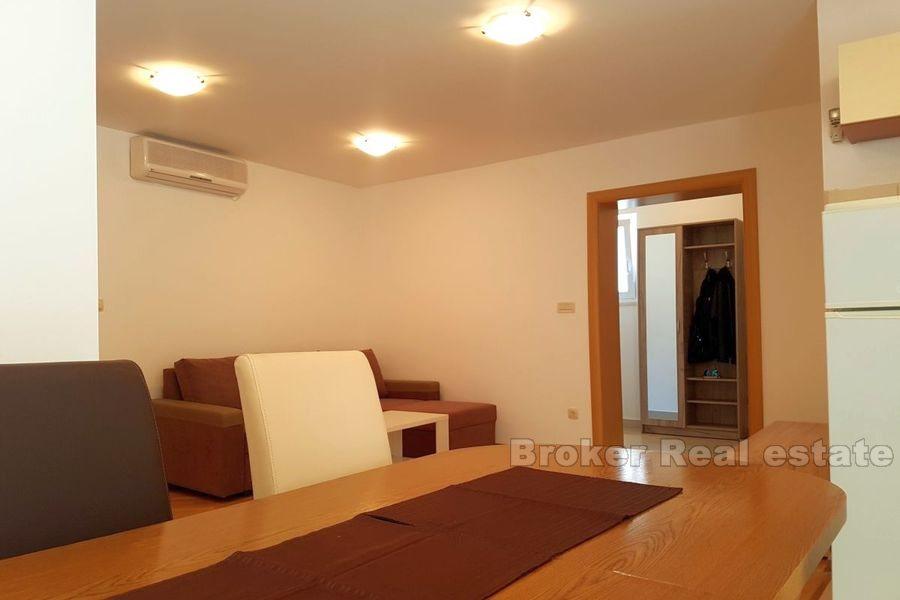 Komfortowy dwupokojowy apartament do wynajęcia