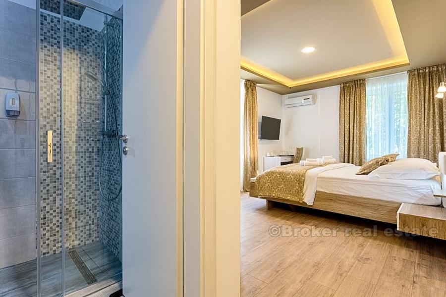 Tříložnicový apartmán na prodej v Bacvice