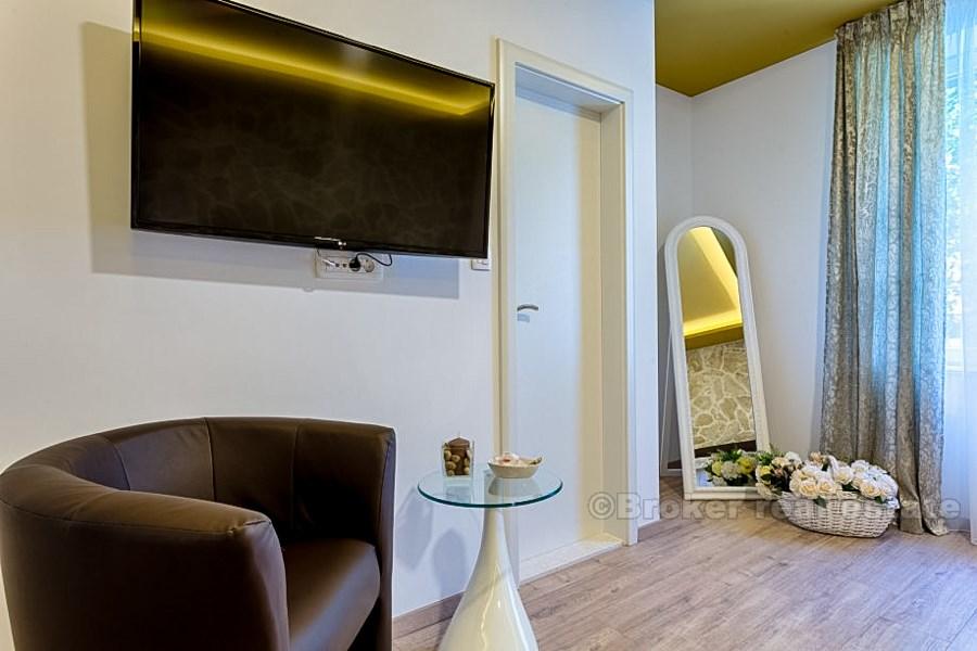 Tříložnicový apartmán na prodej v Bacvice