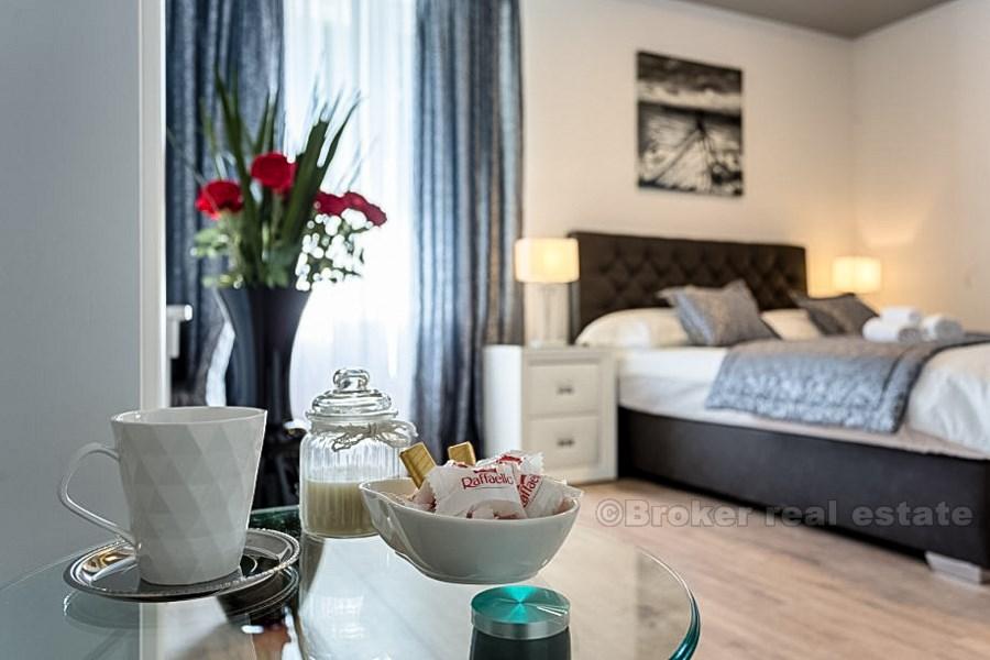 Tříložnicový apartmán na prodej v Bacvice