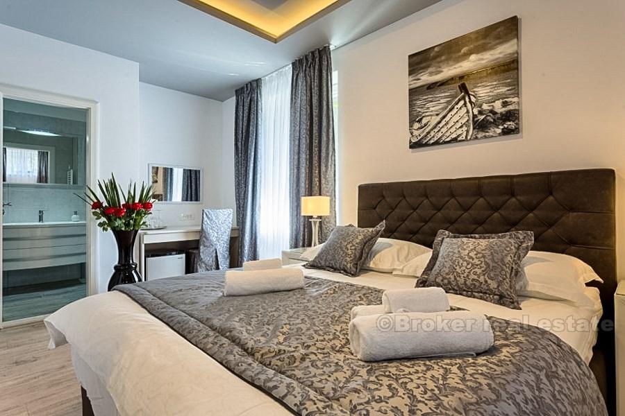 Tříložnicový apartmán na prodej v Bacvice