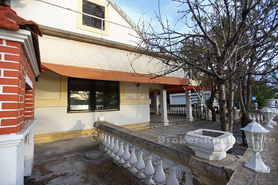 House, first row to the sea, for sale