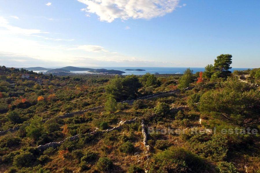 Building plot in a quiet location, for sale