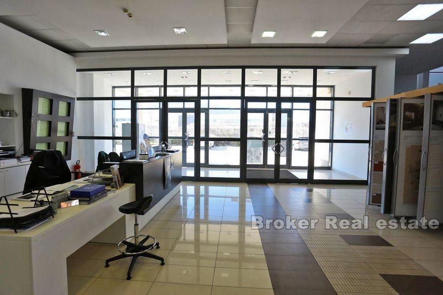 Výstavní a administrativní budova nedaleko Splitu