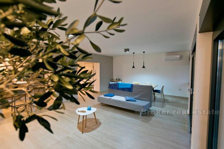 Meje, attractive apartment with sea view, for sale