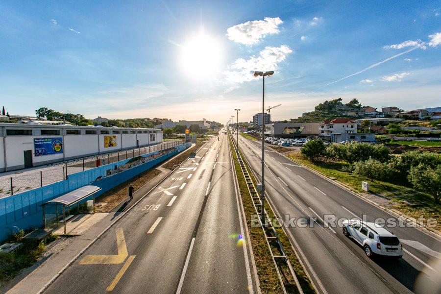 Building land for business purposes