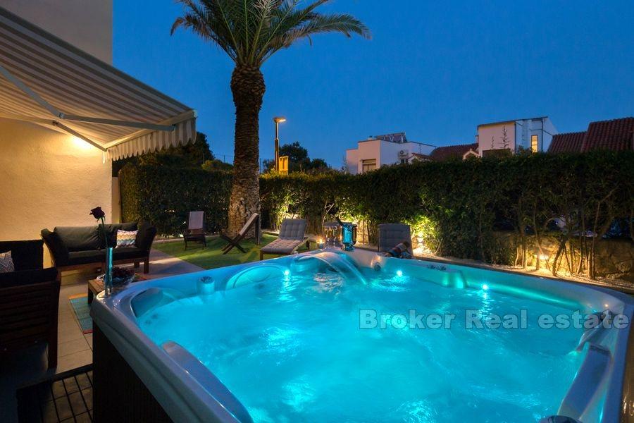 Trstenik, привлекательная трехкомнатная квартира, для продажи