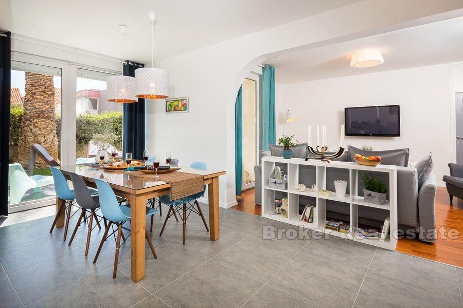 Trstenik, привлекательная трехкомнатная квартира, для продажи