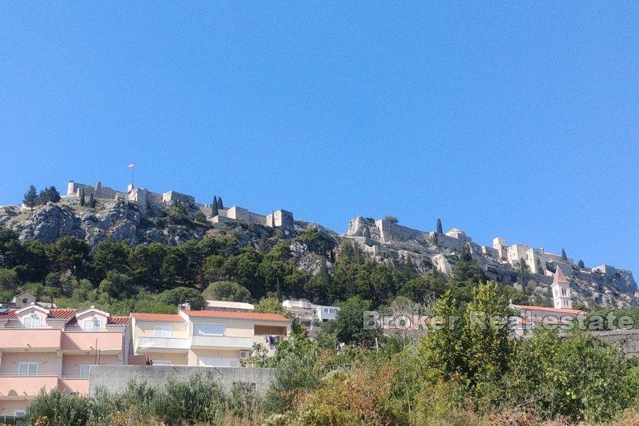 Villa avec piscine, en développement
