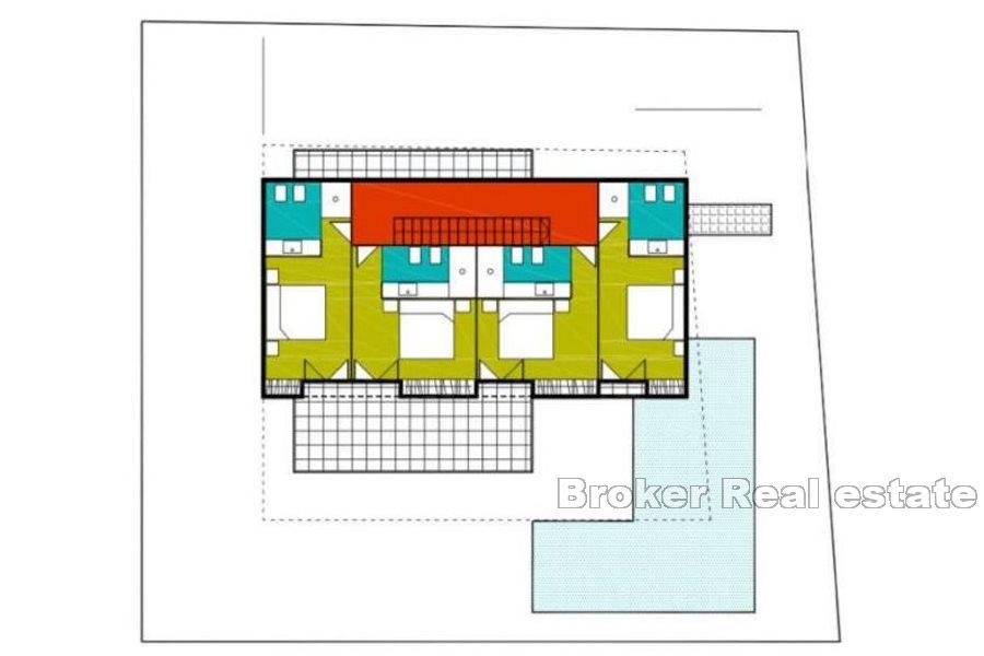 Villa with swimming pool, in development