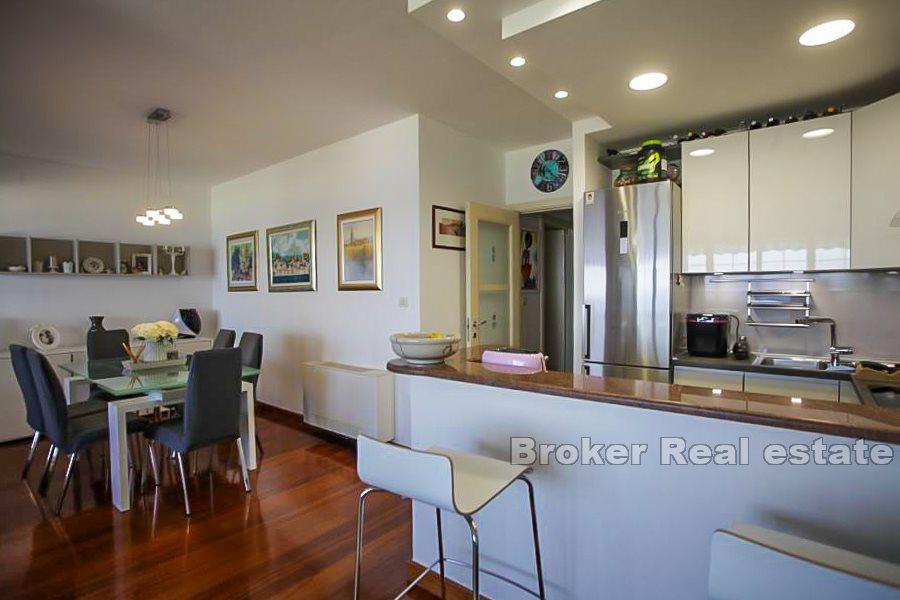 Appartement, au bord de l'eau, Znjan