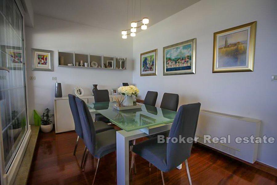 Appartement, au bord de l'eau, Znjan