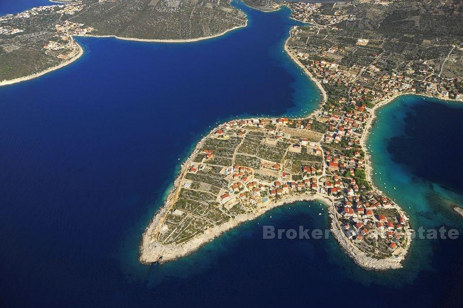 Sevid, building plot first row to the sea, for sale