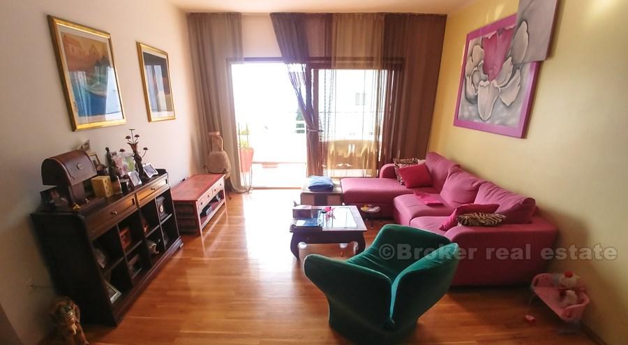 Квартира с видом на море, 100 м2, для продажи