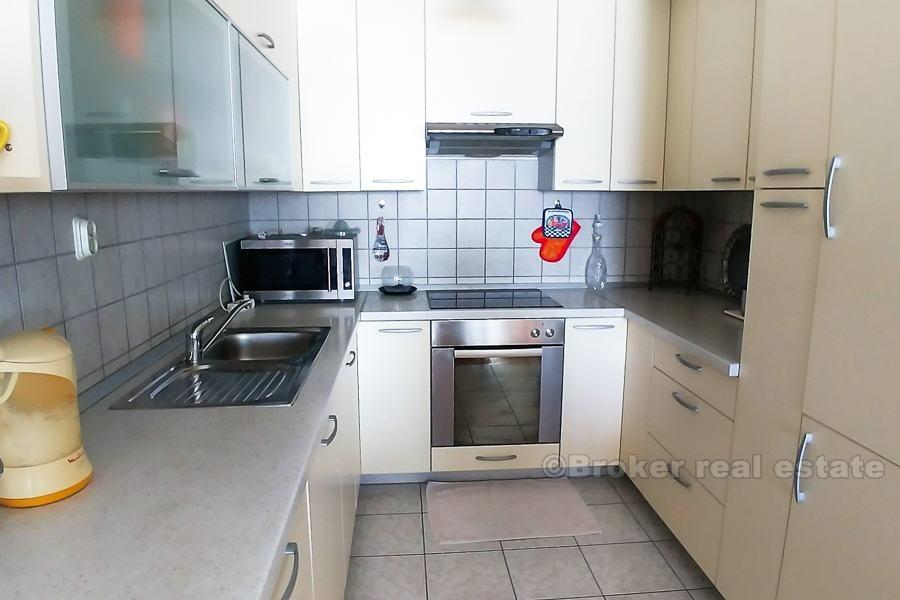 Komfortable 2-Zimmer-Wohnung, 1. Reihe, zu verkaufen