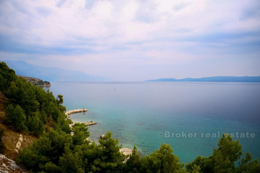 Land with permit and sea view, for sale