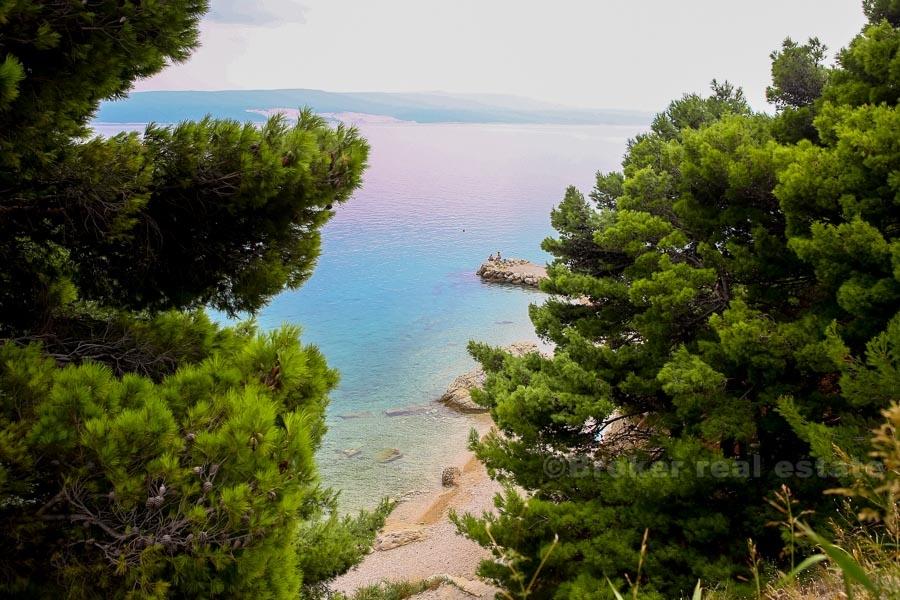 Zemljište s dozvolom i pogledom na more, prodaja