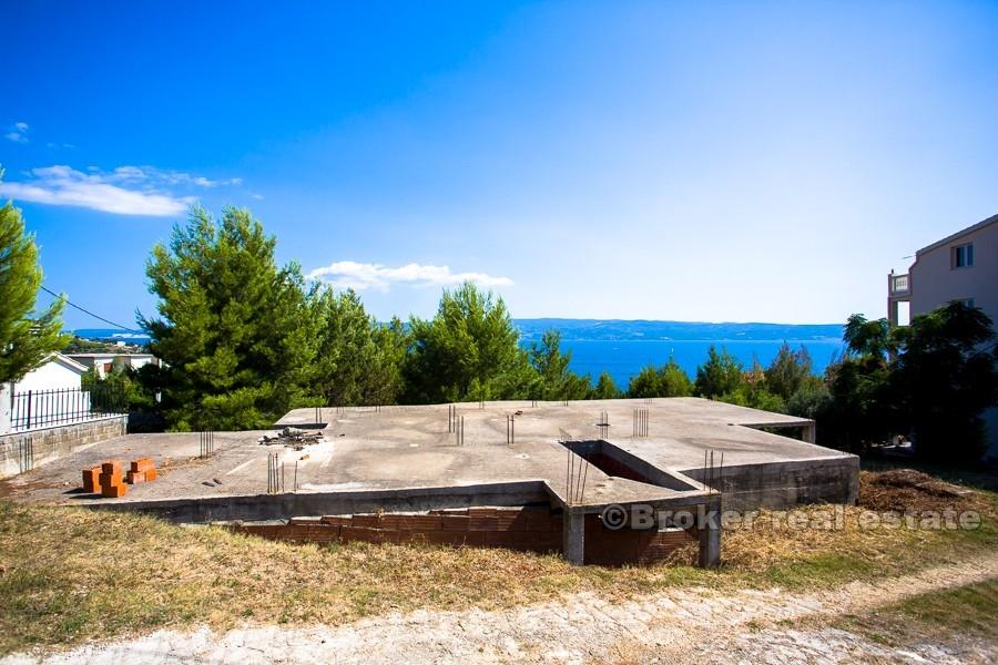 Unfinished house with sea view