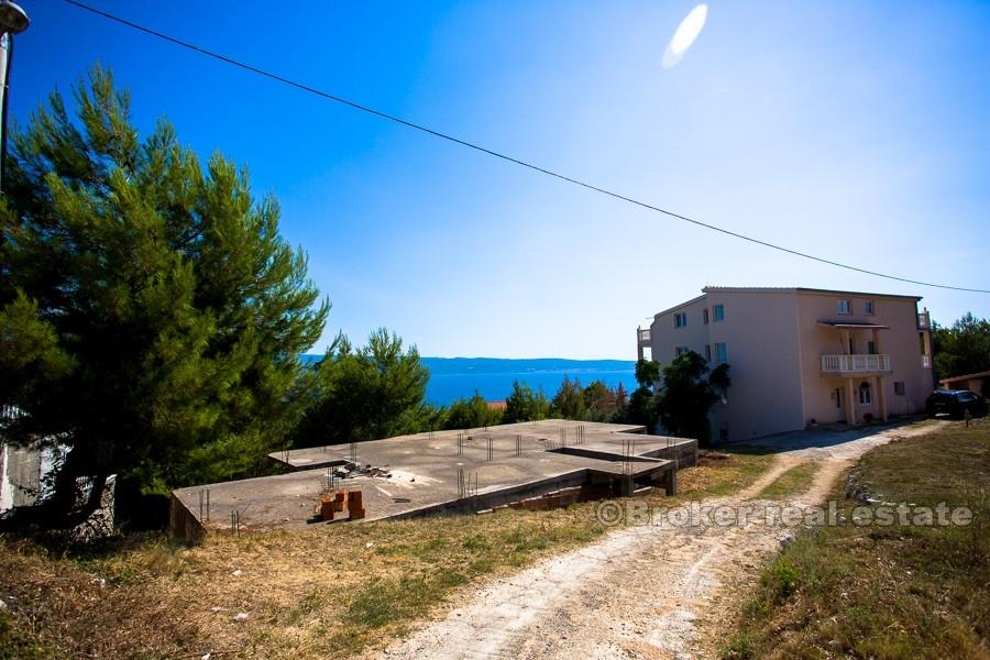 Unfinished house with sea view