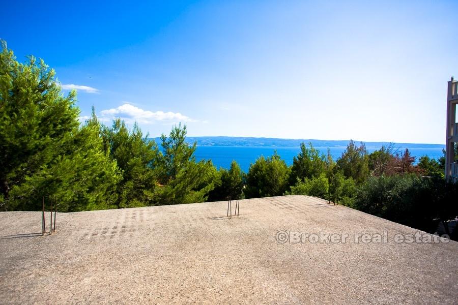 Unfinished house with sea view