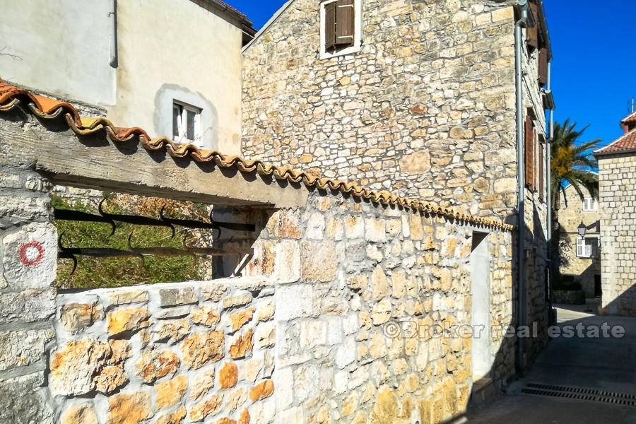 Renovated stone house, for sale