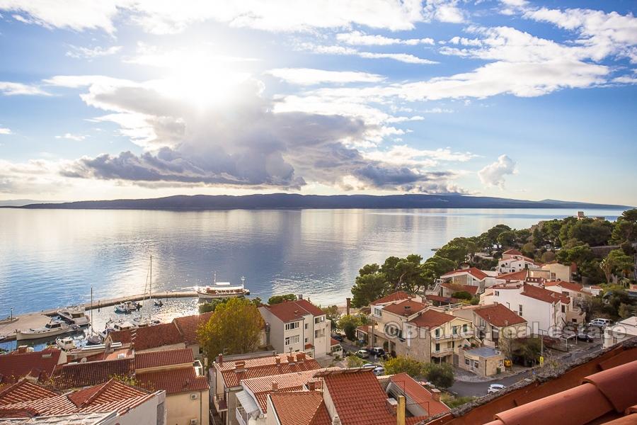 Appartamento con due camere da letto con vista mare parziale, in vendita